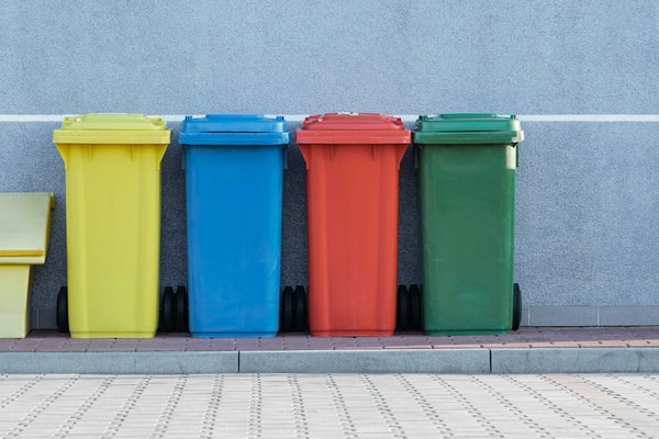 Quelle approche pour développer un programme d'arts plastiques axé sur le recyclage créatif?