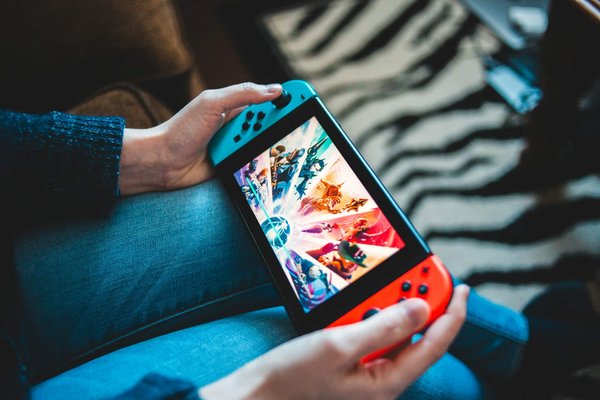 Quelles stratégies pour enseigner la programmation aux enfants à travers des jeux vidéo?
